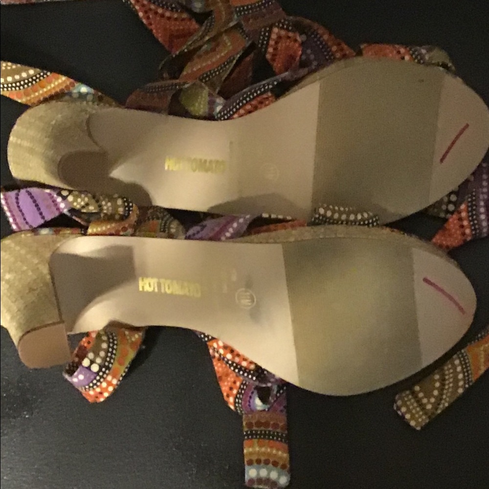 Hot Tomato Women’s Strappy Heel Sandals - Picture 10 of 10